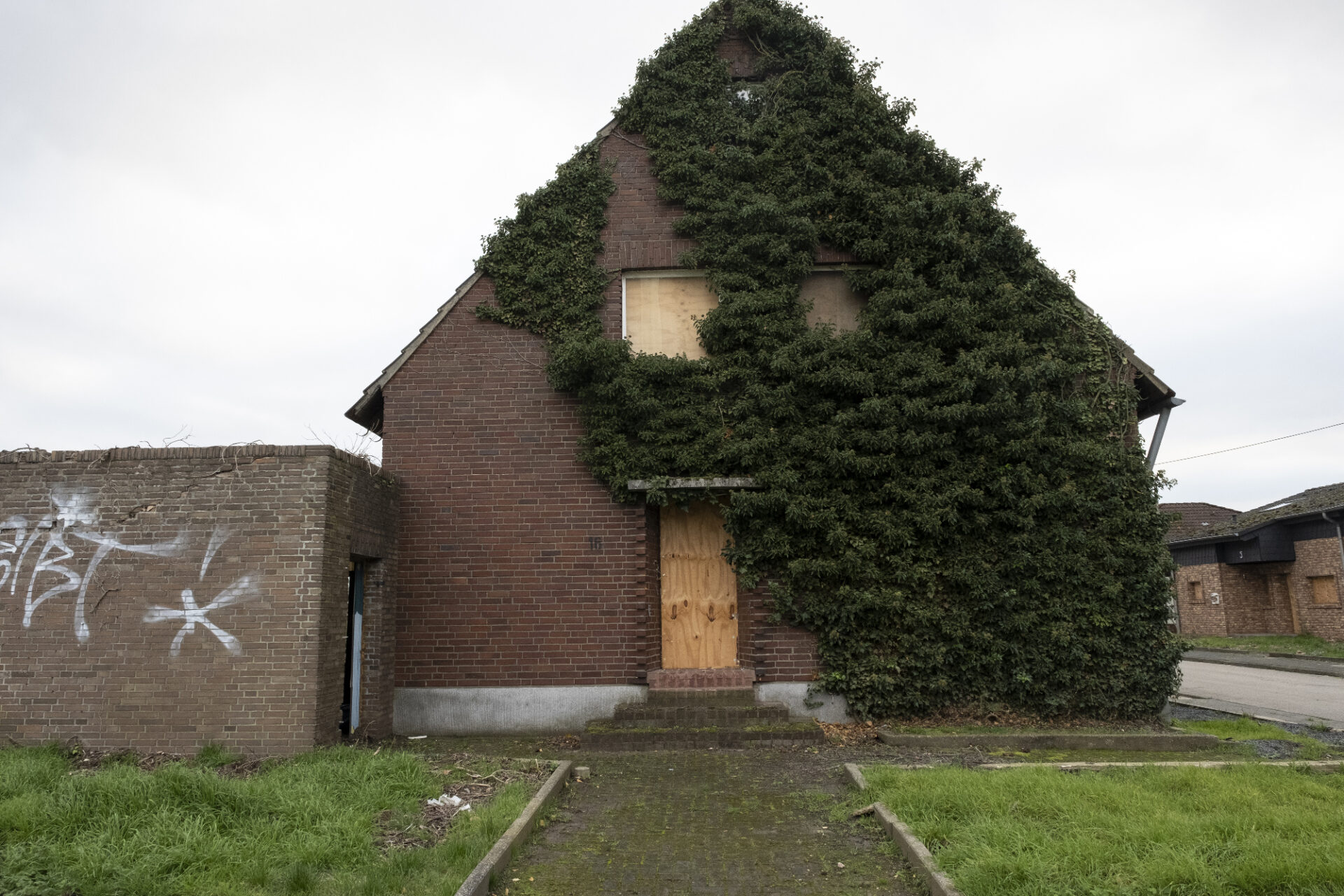 Condemned House, Old Morschenich, North-Rhine Westphalia, Germany, 2019, Alan Gignoux